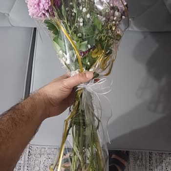 Kastamonu Ebru Çiçek Evi & Organizasyon Baştan Savma Çiçek Buketi