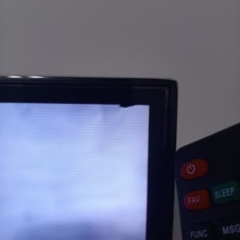 Media Markt Televizyonum Teşhir Ürünü Çıktı Çizikler Ve Lekeler Var!