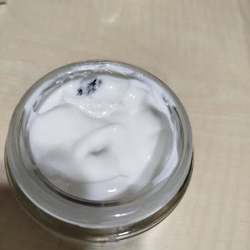 Loreal Paris Kremden Çıkan Şok: Ölü Sinek Skandalı