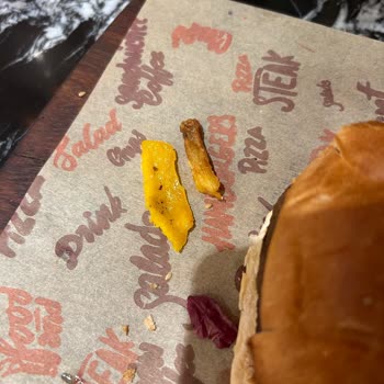 Happy Moon's Burger Deneyimi Hayal Kırıklığı Yarattı