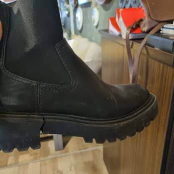 Stradivarius Chelsea Bot Tabanı Hızla Parçalandı