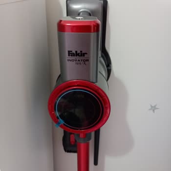 Fakir İnovator 7272x Modelinin Dayanıksız Toz Haznesi