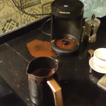 Arızalı Türk Kahve Makinesi İade Sorunu Ve Tekrarlayan Teknik Servis Süreci