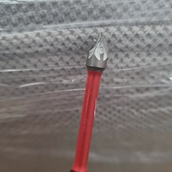 Milwaukee Bits Broke Quickly, Importer Failed to Resolve the Issue