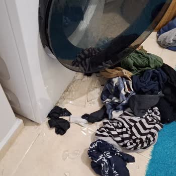 Arçelik Çamaşır Makinesi Camı Patladı: Tehlikeli Durum