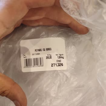 Lüks Restoranda Hayal Kırıklığı: Plastik Kapta İkram