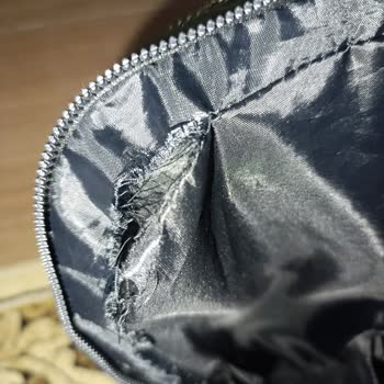 FLO Mağazasından Alınan Çantanın Hızla Yıpranması