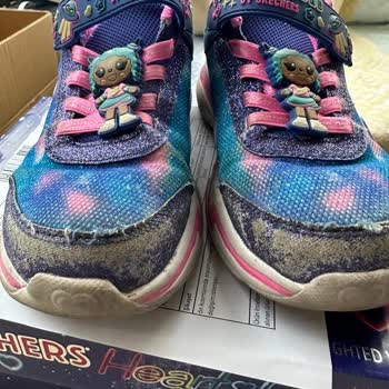 Skechers Ayakkabının Kalitesizliği Şaşırtıyor