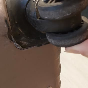 SunExpress Damaged My Luggage, Offered Insufficient Compensation