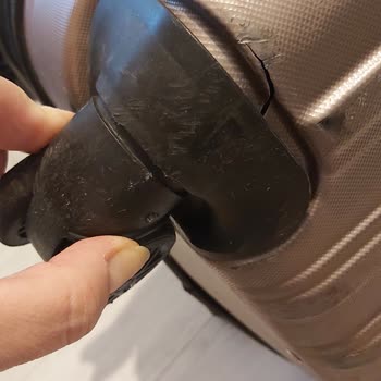 SunExpress Damaged My Luggage, Offered Insufficient Compensation