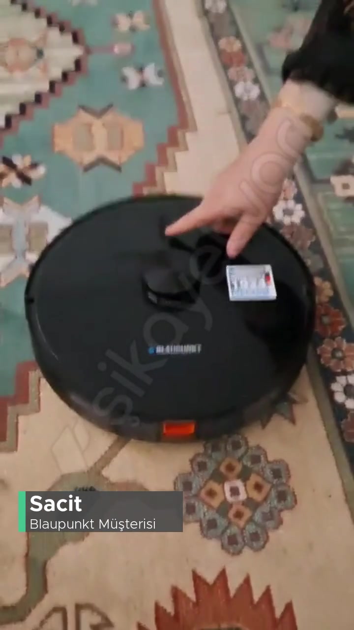 Blaupunkt Kendi Kendine Duruyor videonun kapak resmi