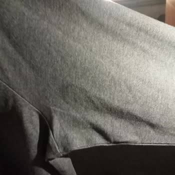 Yağ Lekeli Ürün Ve İlgisiz Mağaza Müdürü