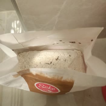 Böcekli Un Ve İlgisiz Müşteri Hizmetleri
