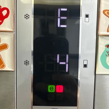 Arçelik Buzdolabında Sürekli E4 Hatası