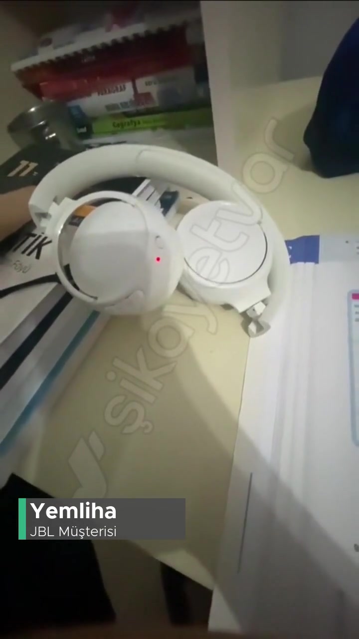 JBL Tune 560 Kulaklığım Şarj Olmuyor videonun kapak resmi