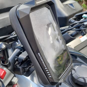 Su Geçirmezlik İddiasını Karşılamayan Telefon Tutucu