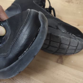 Skechers Botunda Beklenmedik Kalite Sorunu Ve Yetersiz Müşteri Hizmeti