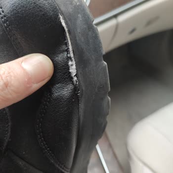 Skechers Botunda Beklenmedik Kalite Sorunu Ve Yetersiz Müşteri Hizmeti