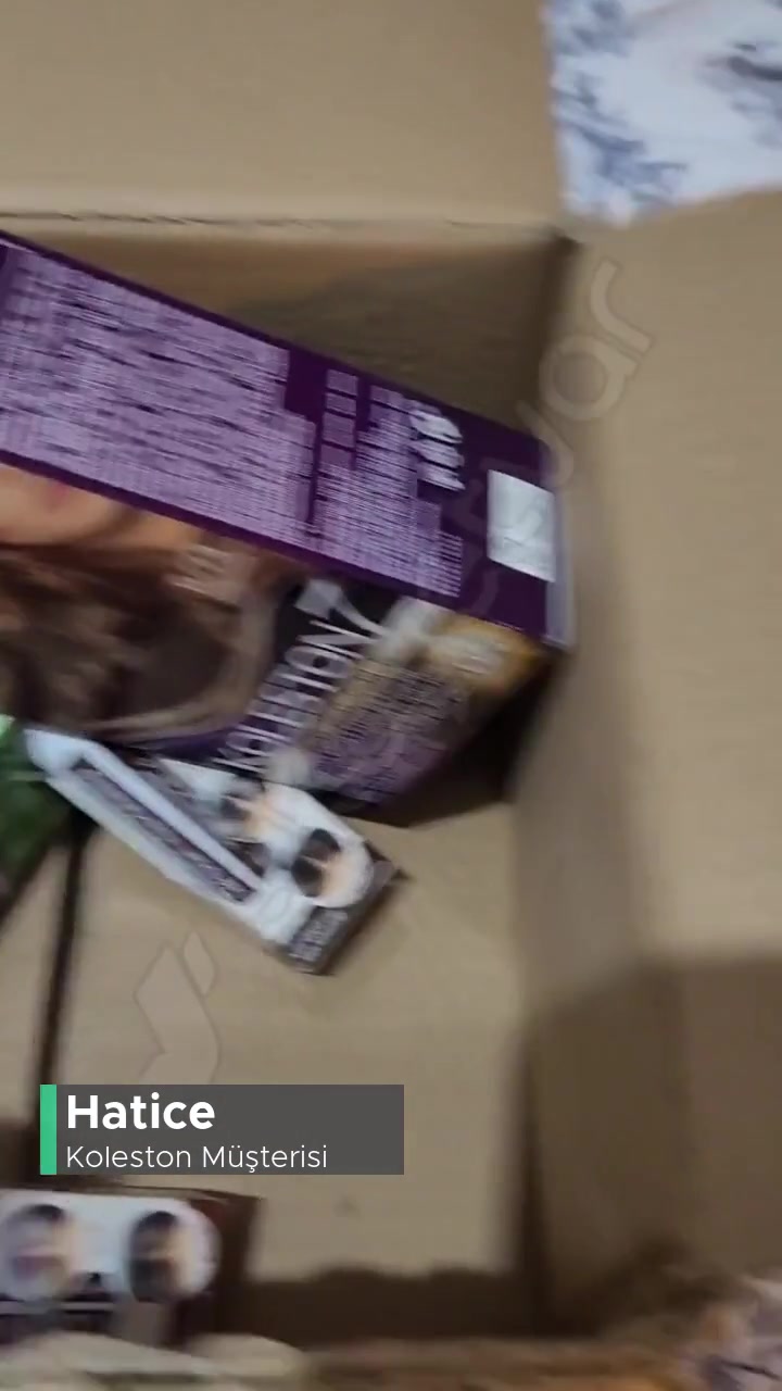 Koleston Saç Boyası Kutusunun İçi Boş Çıktı! videonun kapak resmi