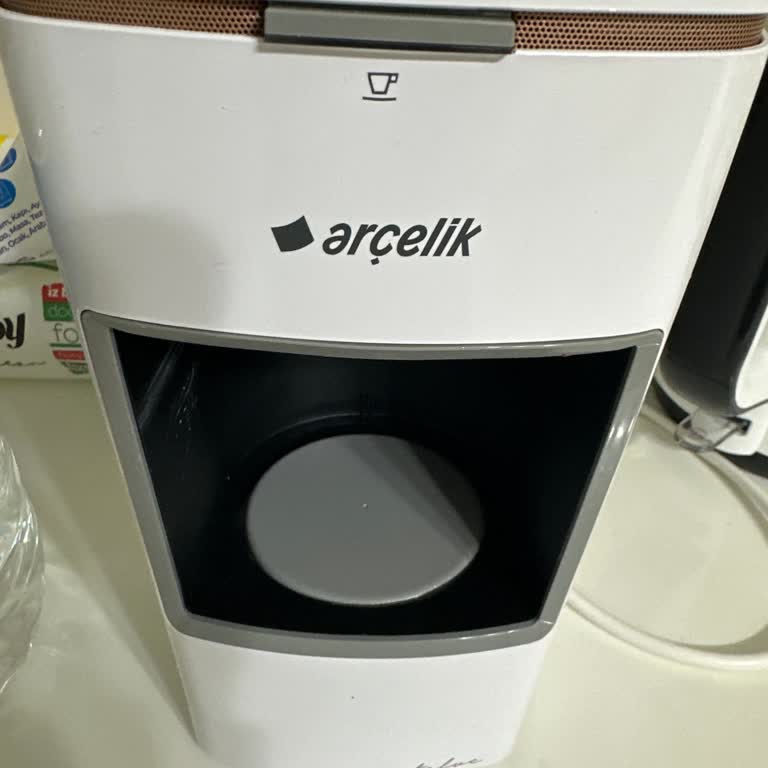 Yanık Kokusu Yayan Yeni Kahve Makinesi