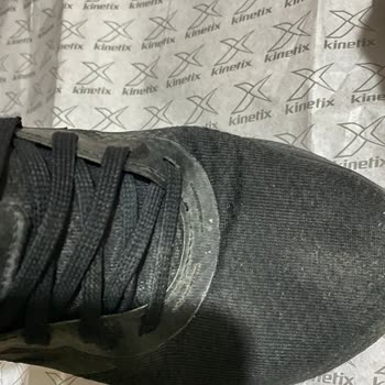 FLO Ayakkabı Adidas Ayakkabıda Beklenmeyen Kalite Sorunu Ve Yetersiz Garanti Hizmeti