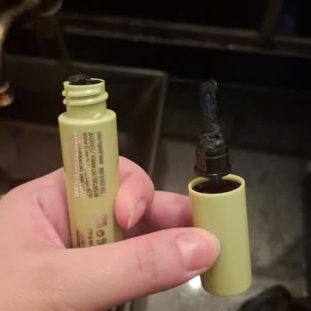 Eksik Ürün Sorunu: Sürme Fırçası Olmayan Rimel