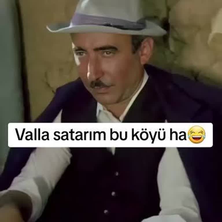 Esentepe Mahallesi'nde Asfalt Sorunu: Mucur Yığınları Üzerinde Aylarca Beklemek