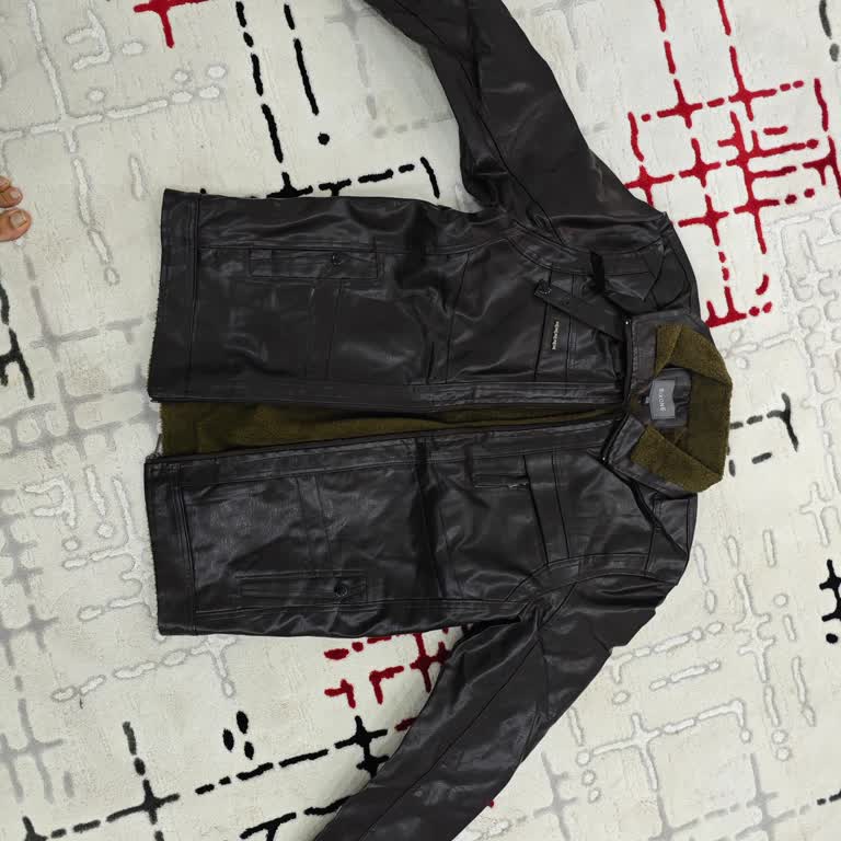 Mo Deri'den Hayal Kırıklığı: Ceket İade Sorunu