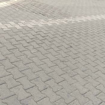 Esenyurt'ta Park Yeri İşgali: Kırık Klozet Ve Sandalyelerle Yaşanan Gerginlik