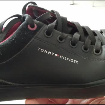 Tommy Hilfiger Ayakkabılarda Kalite Sorunu