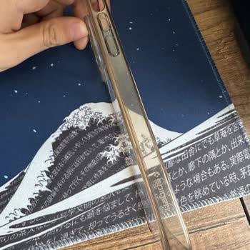 Spigen Şeffaf Kılıfın Hızla Sararması