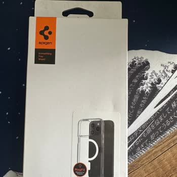 Spigen Şeffaf Kılıfın Hızla Sararması