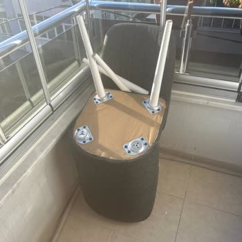 Vivense Sandalye Kalitesi Ve İletişim Sorunları