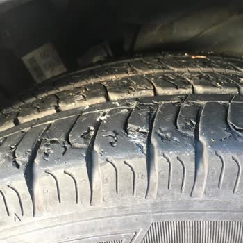 Ford Custom Lastik Sorunu: Güvenlik Tehlikesi Ve Firma Duyarsızlığı