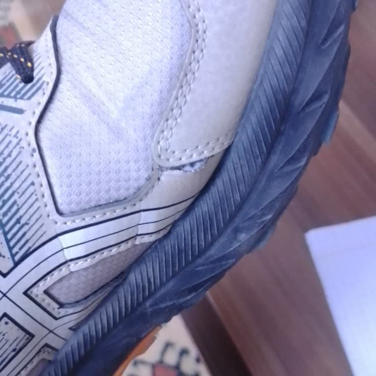 Asics Ayakkabıda Kalite Sorunu Ve Müşteri Hizmetleri Hayal Kırıklığı