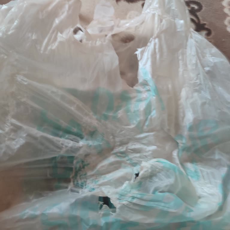 A101 Marketlerinde Poşet Kalitesizliği