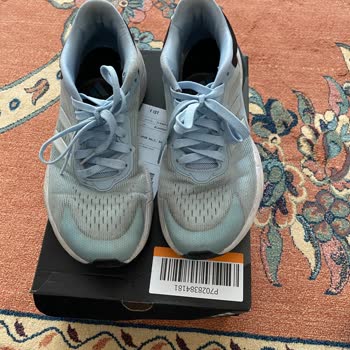 Adidas Ayakkabımın Hızla Yırtılması Ve Mağaza Yanıtı