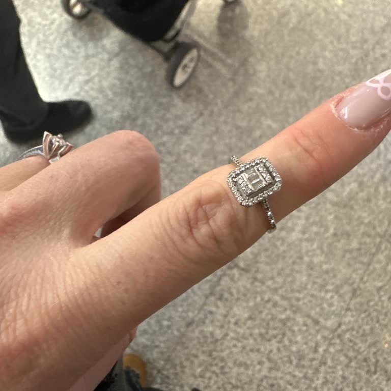 Pırlanta Yüzükte Renk Kaybı Ve Hatalı İade Süreci