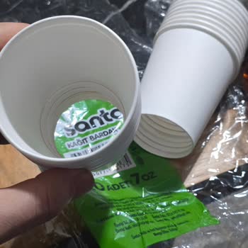 BİM'de Kağıt Bardak Fiyaskosu: Tabanı Olmayan Bardaklar