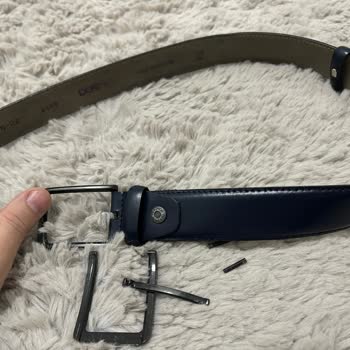 Derimod Kemerlerinin Tokaları Kolayca Kırıldı