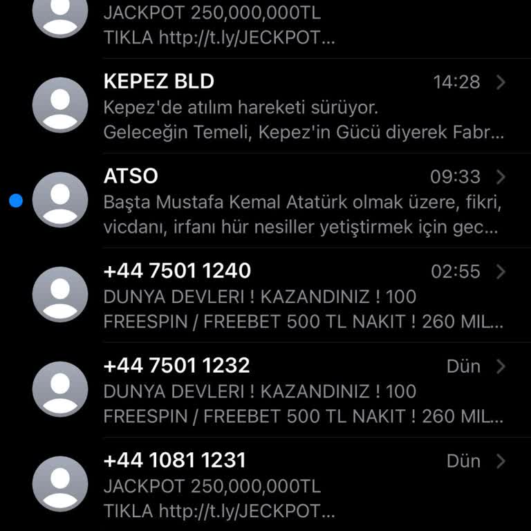 Türk Telekom'dan Gece Yarısı Mesaj Yağmuru