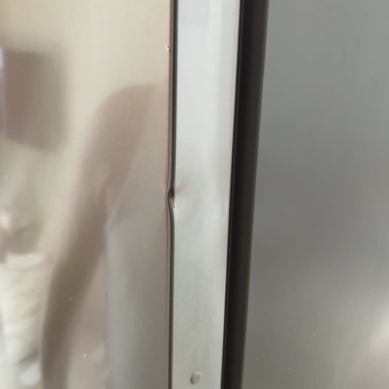 Teslimat Sonrası Hasarlı Buzdolabı: Bosch'tan Hızlı Çözüm Beklentisi