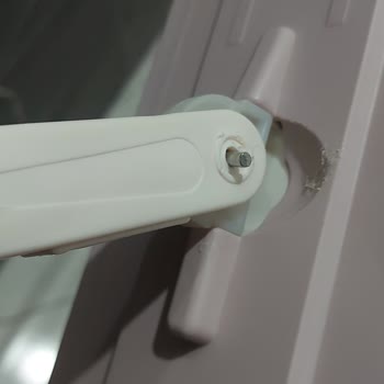 Vip Ahmet Mop'un Kullanışsız Tasarımı Temizliği Engelliyor