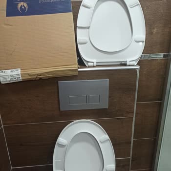 Klozet Kapağında Sürekli Aynı Sorun