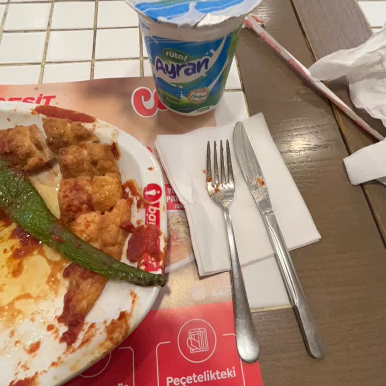 Baydöner'de Umursamaz Servis Ve Eksik Sunum Deneyimi