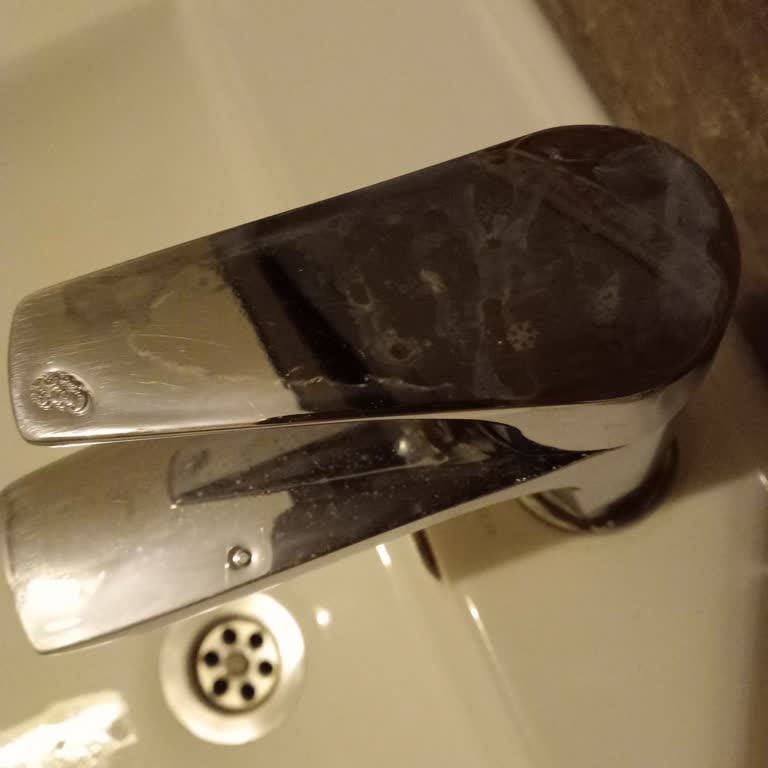 ECA Lavabo Bataryası Renk Değişimi Sorunu