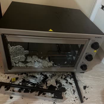 Kumtel Mini Fırın Camı Patladı: Güvenlik Sorunu