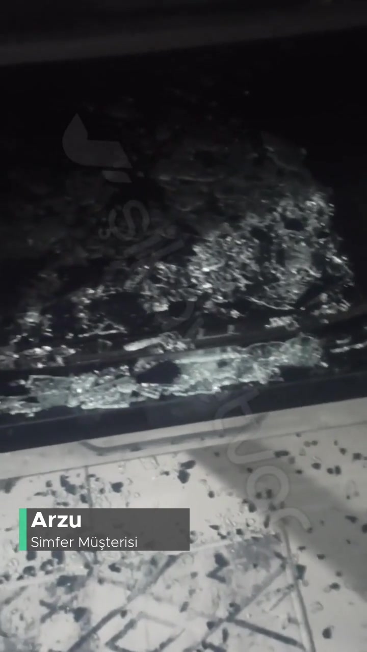 Simfer Fırın Camı Patladı! videonun kapak resmi