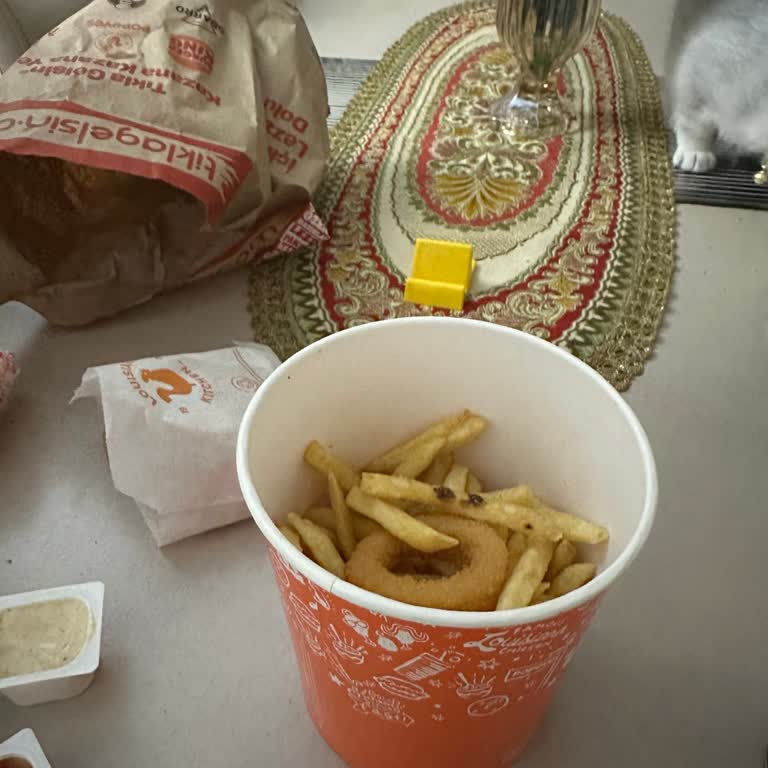 Popeyes Siparişi: Beklentilerin Altında Kalan Bir Deneyim