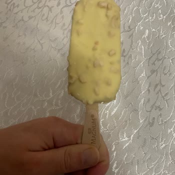 Magnum Dondurmasında Yabancı Madde Ve İlgisiz Müşteri Hizmetleri